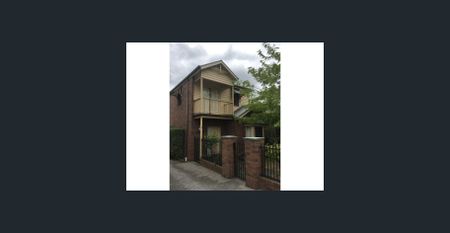 LIVE IN GEELONG CBD - Photo 2