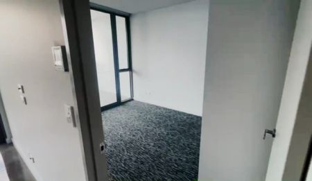 3 bed 2 bath Master bedroom - Photo 2