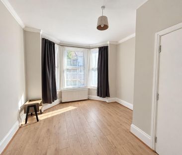 2 bedroom ground floor flat to rent - Photo 1