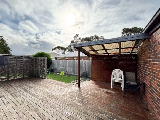 Spacious Family Home in Prime Grovedale Location! - Photo 1