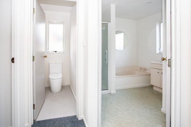 Perfectately positioned - Photo 1