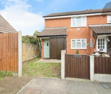 2 bedroom maisonette to rent - Photo 2