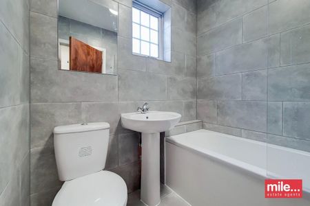 1 bedroom in a house share to rent - Photo 5