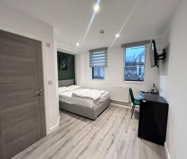 Studio to rent - Photo 2