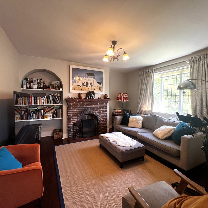 Urquhart Lane, Wallingford, Ipsden - Photo 1