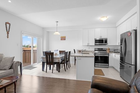 For Lease - 168 Clark Street, Shelburne, Ontario - Photo 2