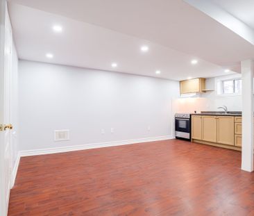 For Lease - 384 Oakwood Avenue Unit# Lower, Toronto, Ontario - Photo 4