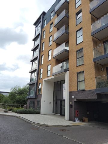 2 Bed Flat, Osprey House, RG2 - Photo 4