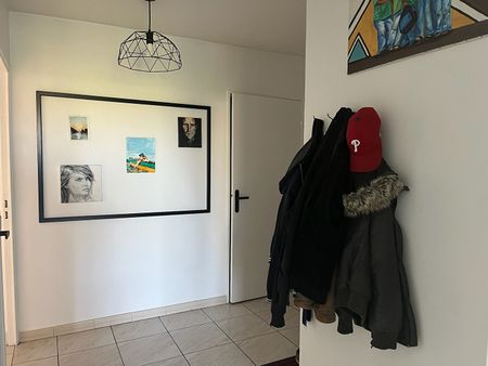 Location Appartement 3 pièces 71m² LYON 4ème - Photo 3