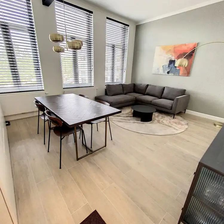 Gerenoveerd GEMEUBELD éénslaapkamerappartement in hartje Antwerpen - Foto 1