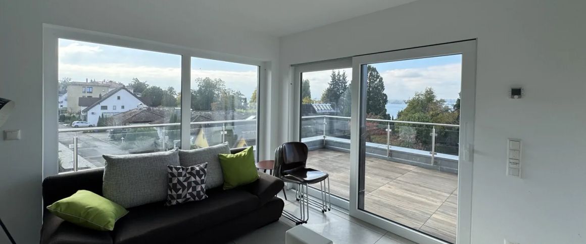 RESERVIERT: Idyllisches Wohnen am Wasser: Doppelhaushälfte mit Seeblick in Top-Lage - Foto 1