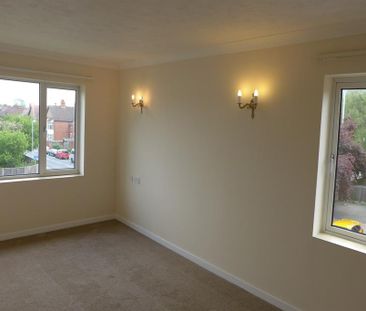 1 bedroom retirement property to rent - Photo 3