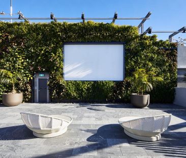 Stunning Waterfall Apartment - Photo 1