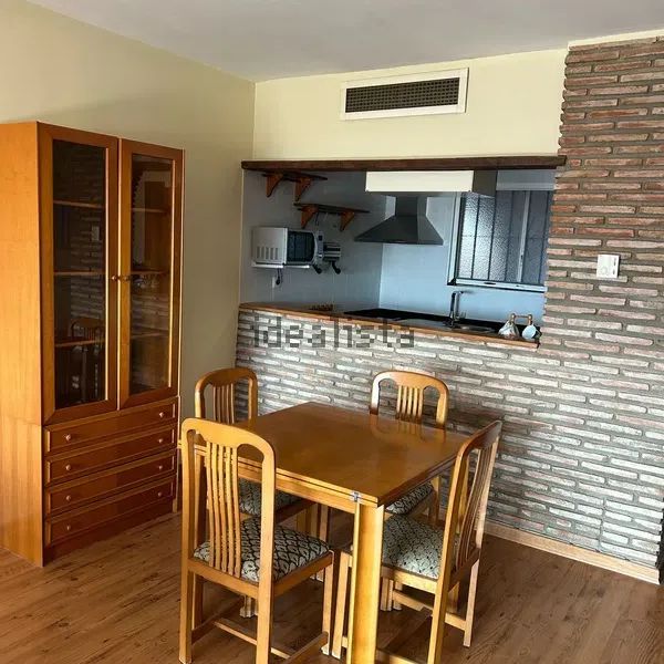 Alquiler de piso en Calle Olmos, 19 - Photo 1