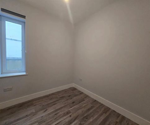 3 Bed Flat, Stuart Crescent, N22 - Photo 1