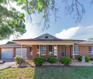 New Paint , New Carpet , New Fans ! - Photo 6