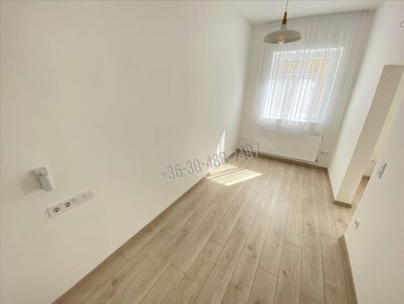 Kiadó felújított lakás - Vác - Fotó 3