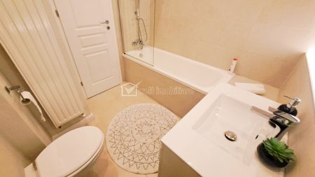 Apartament cu 2 camere in Centru - Fotografie 4