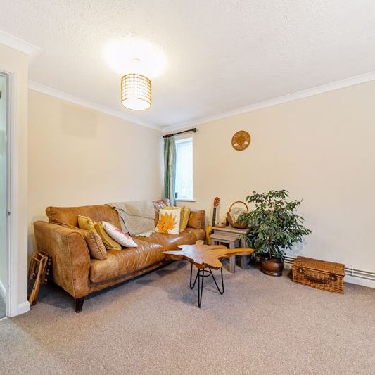 Warramill Road, Godalming, Surrey, GU7 - Photo 1