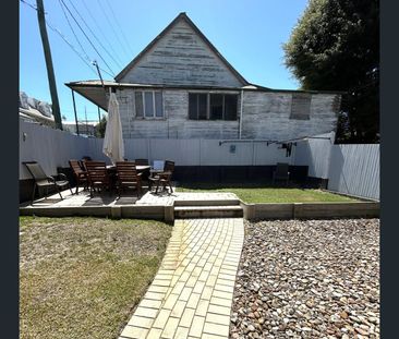 2 Thornbury Street, Spring Hill, Qld 4000 - Photo 4