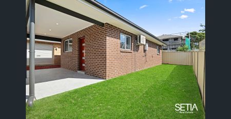 Beautiful two Bedroom Granny Flat ! - Photo 4