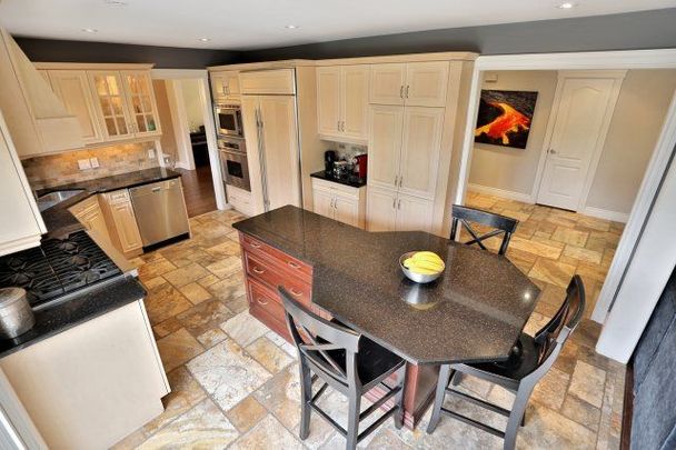 For Lease - 263 Princess Royal Court, Oakville, Ontario - Photo 1