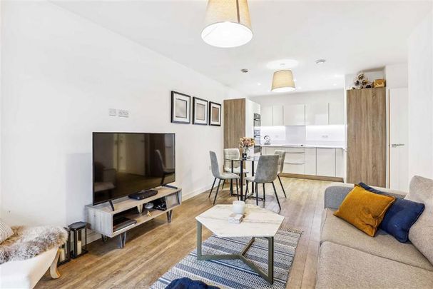 2 bedroom flat to rent - Photo 1