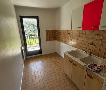 Location Appartement 2 pièces 45m² LA MOTTE SERVOLEX 73290 - Photo 2