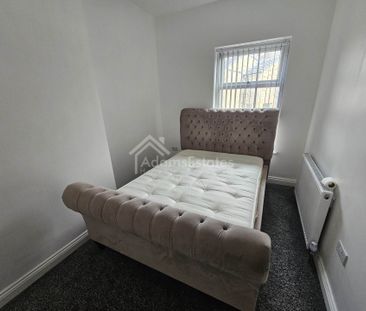 Price £925 pcm - Available Now - Unfurnished - Photo 2