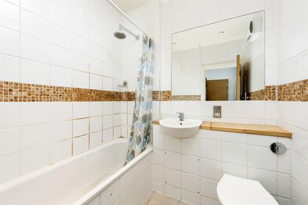 Atlantis House, 92-93 Whitechapel High Street, London, E1 - Photo 2