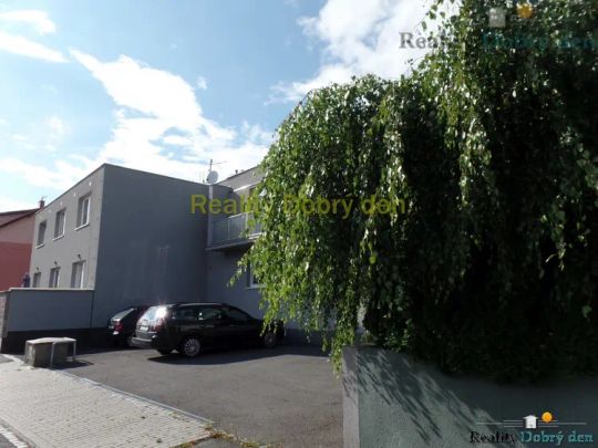 Pronájem 1+kk, cihla, 28. října, Opava - Photo 1