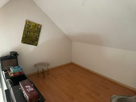 Moderne 3.5-Zimmerwohnung an sehr zentraler und schöner Lage - Photo 4