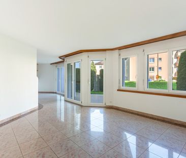Grosszügige 4.5-Zimmer-Maisonettewohnung mit Gartensitzplatz - Photo 1