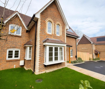 3 bedroom detached house to rent - Photo 1