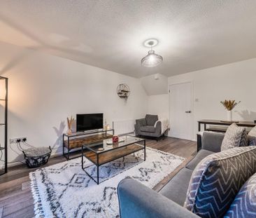 2 bedroom end of terrace house to rent - Photo 3