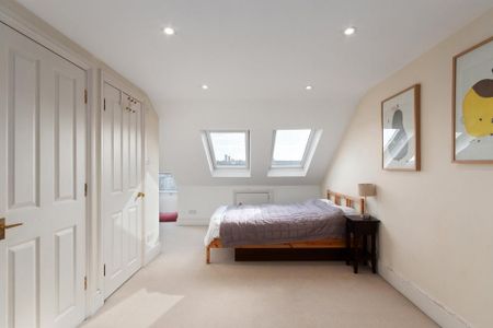 4 bedroom terraced house to rent - Photo 5
