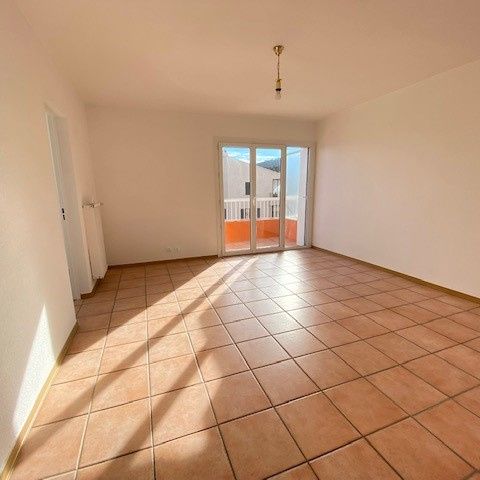 Location Appartement 2 pièces 54m² HYERES 83400 - Photo 1