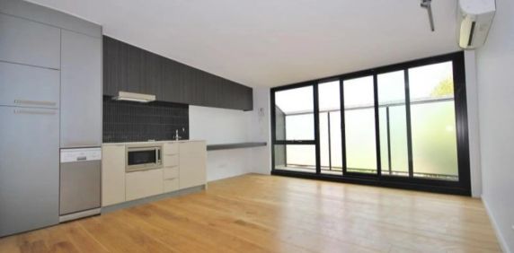 LOCATION & LIFESTYLE - Photo 2