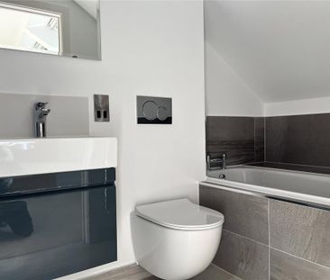 4 bedroom semi-detached house to rent - Photo 1