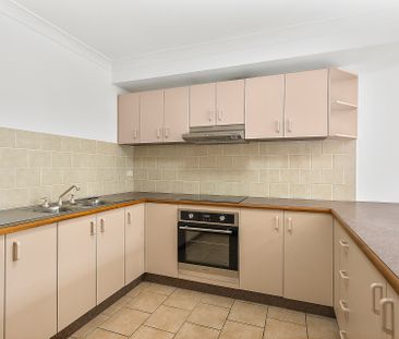 2/2 Northview Terrace, Figtree NSW 2525 - House For Rent | Domain - Photo 4