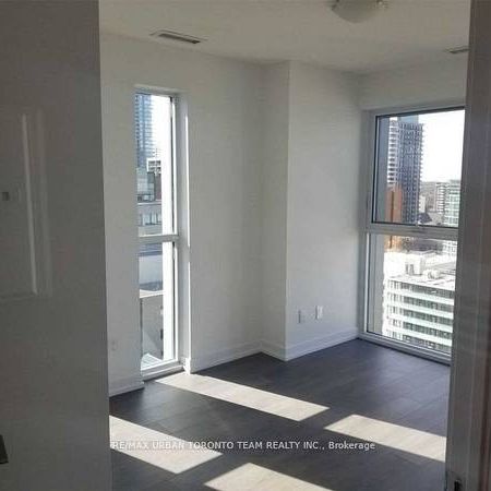 Yonge & Eglinton, Modern, 1+1 Den, Central to all conveniences - Photo 1