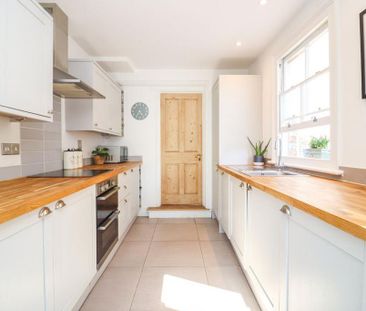 2 bedroom terraced house to rent - Photo 3