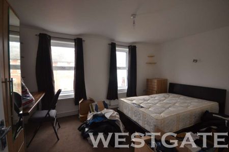 Price £3,900 pcm - Available 01/07/2026 - Furnished - Photo 3