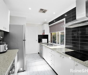 MODERN FREE STANDING VILLA! - Photo 4