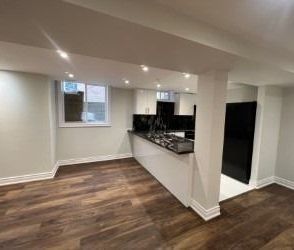 For Lease - 438 Bristol Road Unit# Lower L, Newmarket, Ontario - Photo 2