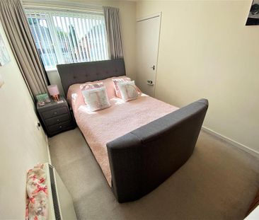 2 bedroom maisonette to rent - Photo 2