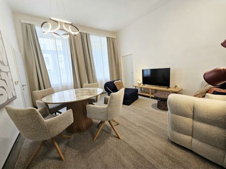 Koffer packen & einziehen: Stilvoll möblierte Altbauwohnung mit neuer Einbauküche - Foto 2
