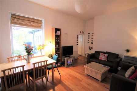 4 bedroom private hall to rent - Photo 3