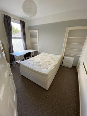 5 bedroom terraced house to rent - Photo 5