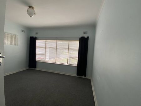 4 Bedrooms, 2 Bathrooms House for rent - Photo 5